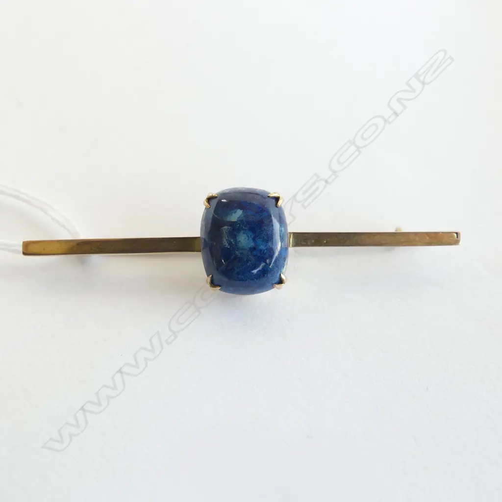 9ct GOLD & BLUE STONE BAR BROOCH 3.75gms Image 1++