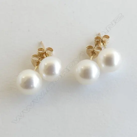 2 PRS 9ct AKOYA CULTURED PEARL EARRINGS (new old stock)