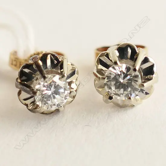 PR 18CT yellow & white GOLD & DIAMOND SOLITAIRE EARRINGS w 9ct butterflies approx 0.22ct ea.