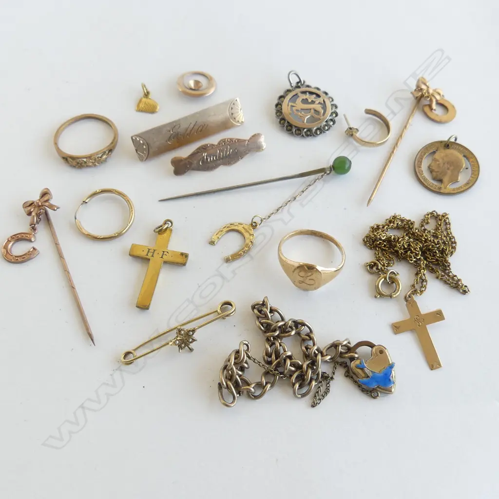 ASST. JEWELLERY; GOLD, SILVER GILT, ETC 29gms Image 1++