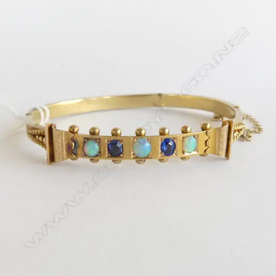 15ct GOLD BANGLE SET w OPALS & SAPPHIRES 10.6gm (dents in band)