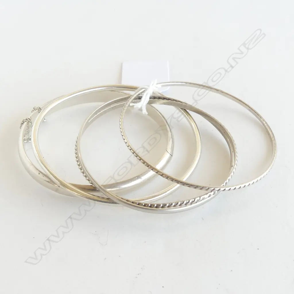 5 STG SILVER BANGLES 33.1gms Image 1++