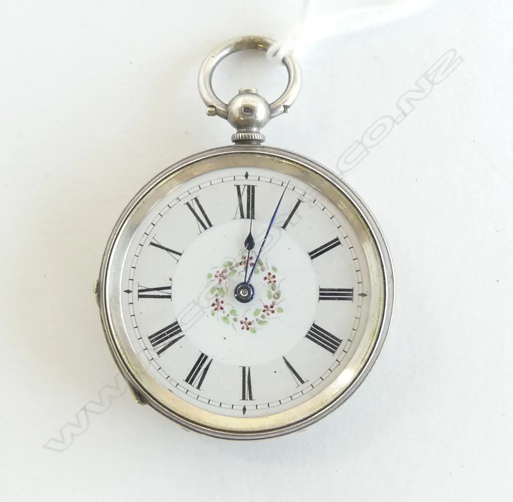 800 STANDARD SILVER POCKET WATCH Image 1++