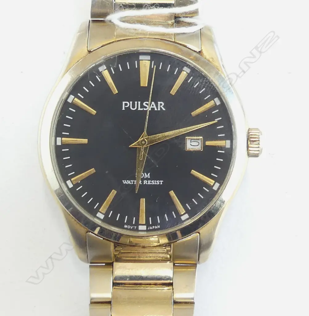 PULSAR GENTS LARGE WRISTWATCH not running Image 1++