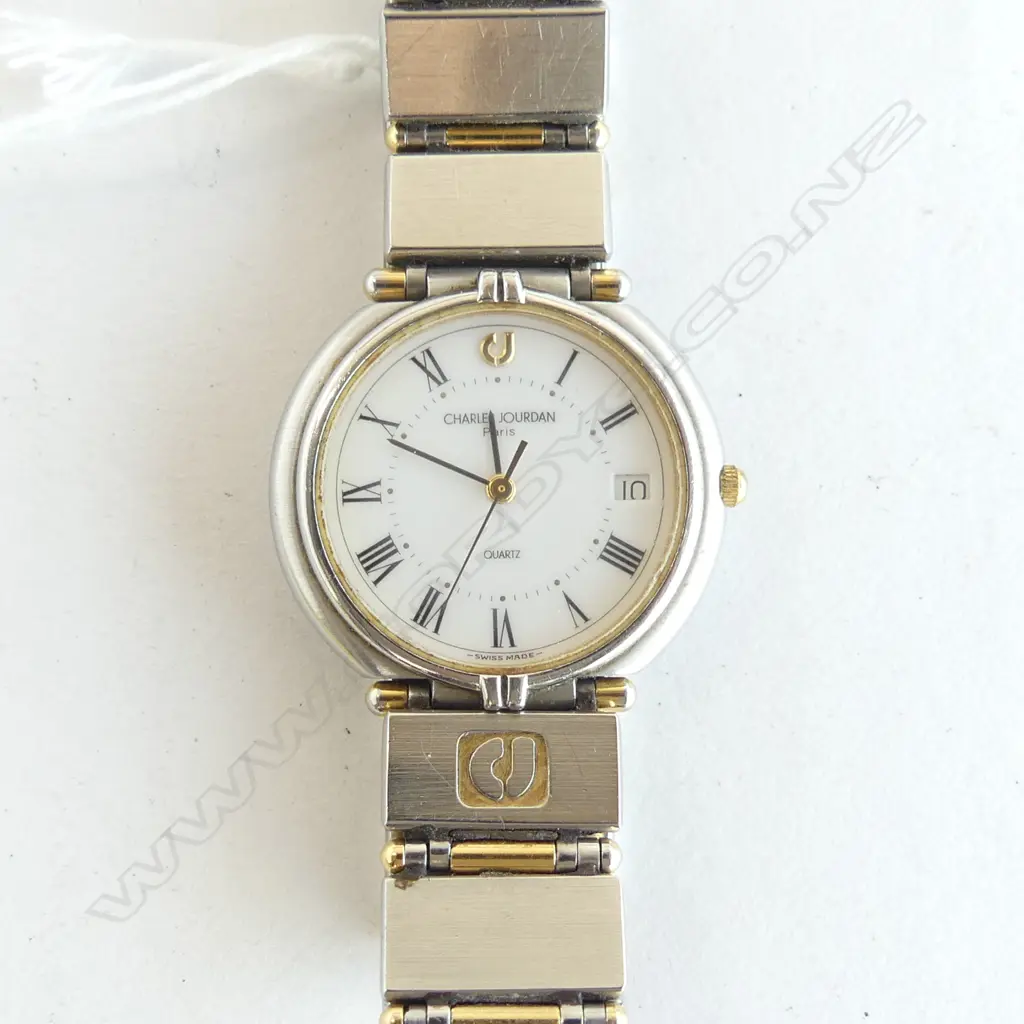 CHARLES JOURDAN QUARTZ WRISTWATCH Image 1++
