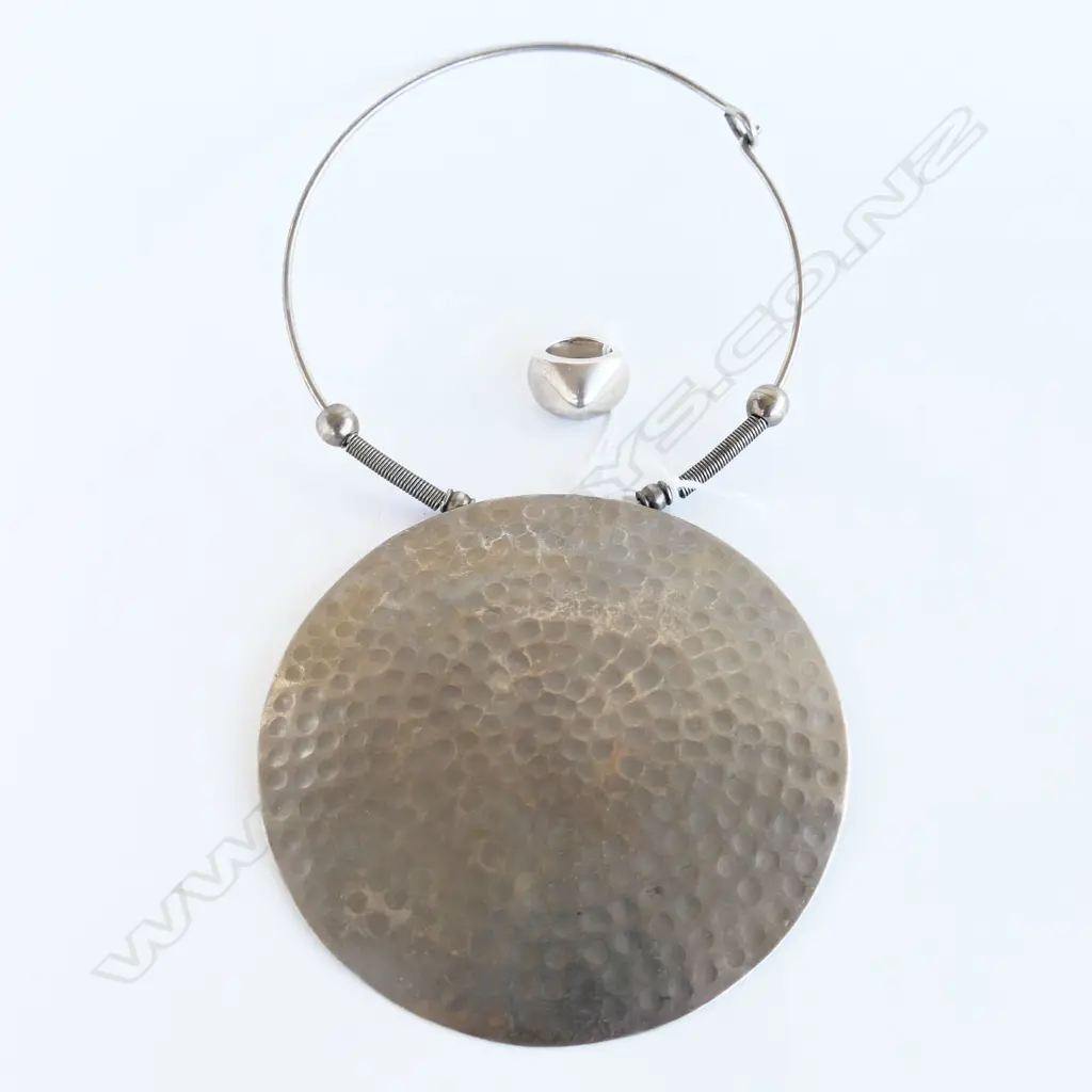 CHOKER w LG HANDBEATEN DISC & HANDCRAFTED SILVER RING Image 1++