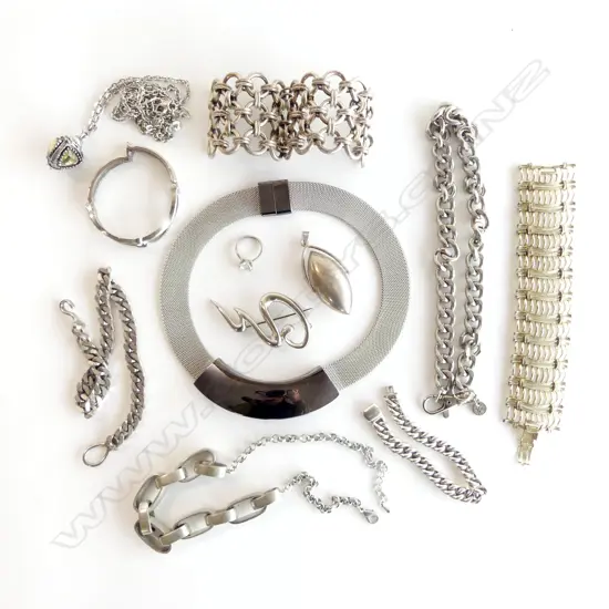 12 ASST NECKLACE BRACELET RING BROOCH & CHAINS