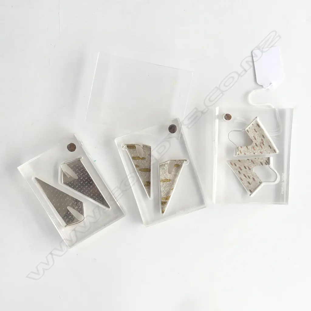3 PRS PETER DECKERS EARRINGS, CASED Image 1++