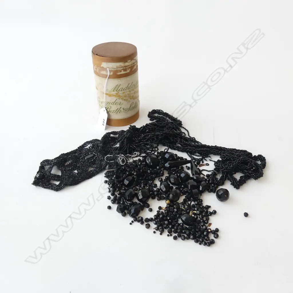 ASST. BLACK JET BEADS Image 1++