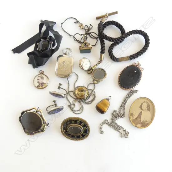 ASST. ANTIQUE JEWELLERY