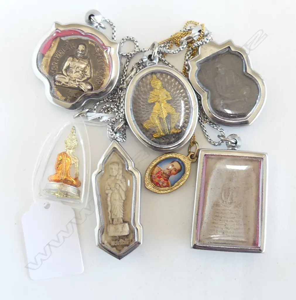 GRP THAI BUDDIST AMULETS + 1 THAI KING AMULET Image 1++