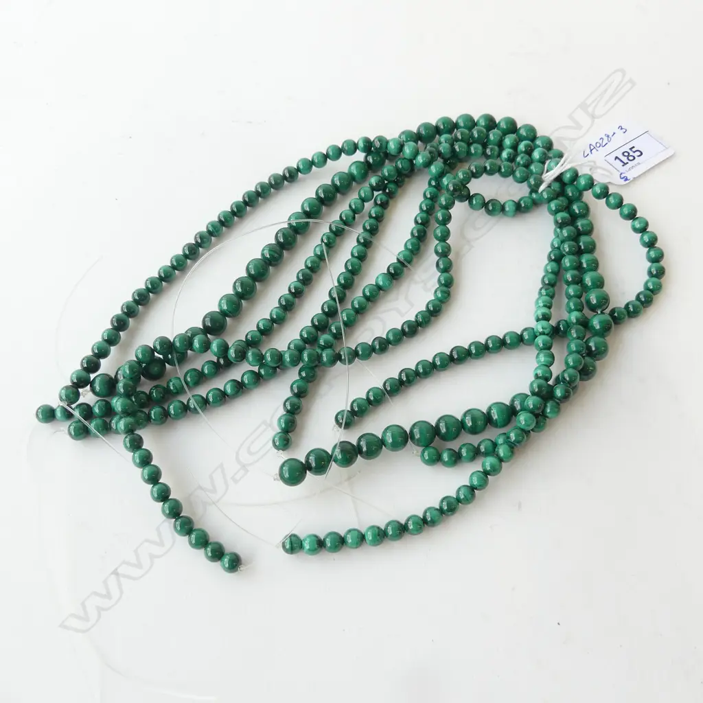 5 STRINGS GREEN DYED CHALCEDONY QUARTZ BEADS (no clasps) Image 1++