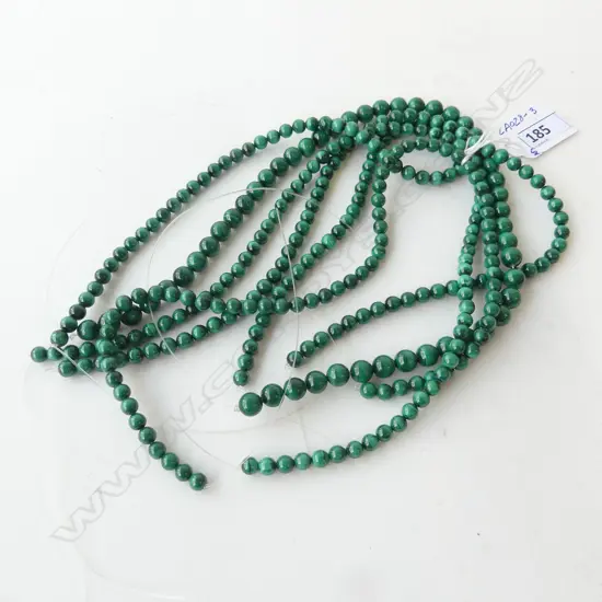 5 STRINGS GREEN DYED CHALCEDONY QUARTZ BEADS (no clasps)