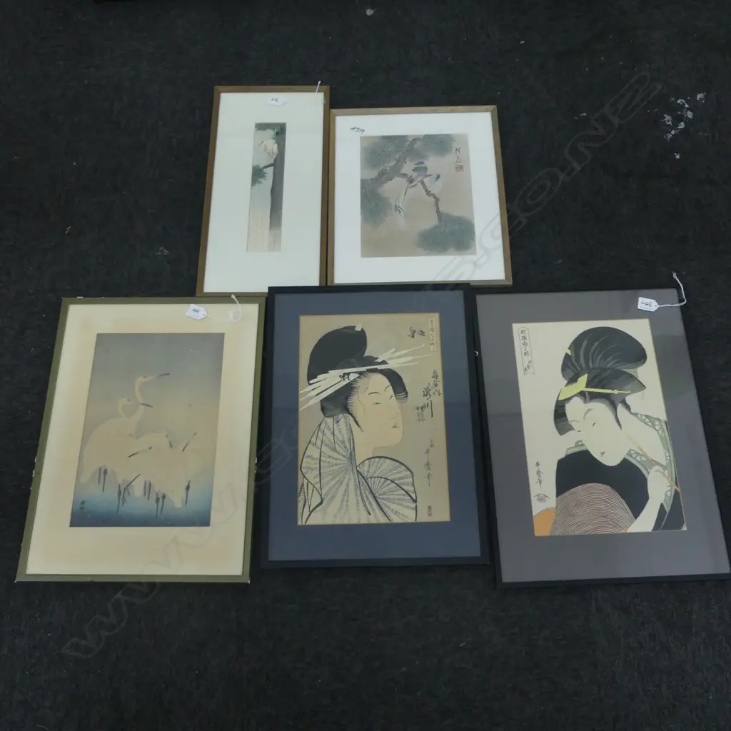 5 JAPANESE ARTWORKS INCL. 2 KITAGAWA UTAMARO PORTRAIT PRINTS Image 1++