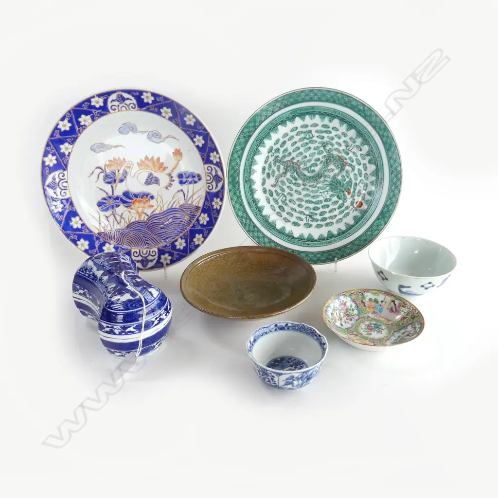7 PCES ASST. ORIENTAL CHINA; 2 PLATES 260mm dia, SAUCER, 3 BOWLS (1 AF), LIDDED CONTAINER Image 1++