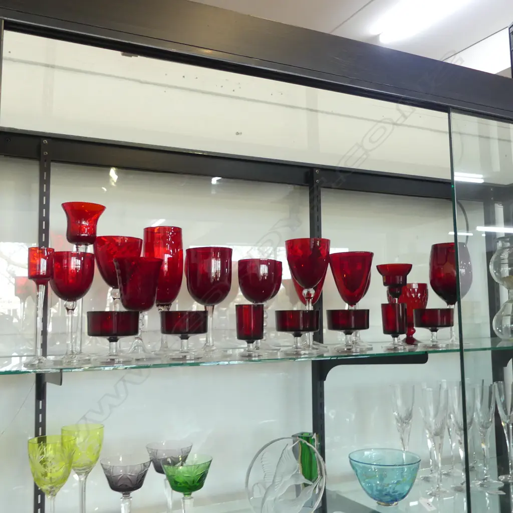 25 ASST. RED WINE GLASSES Image 1++