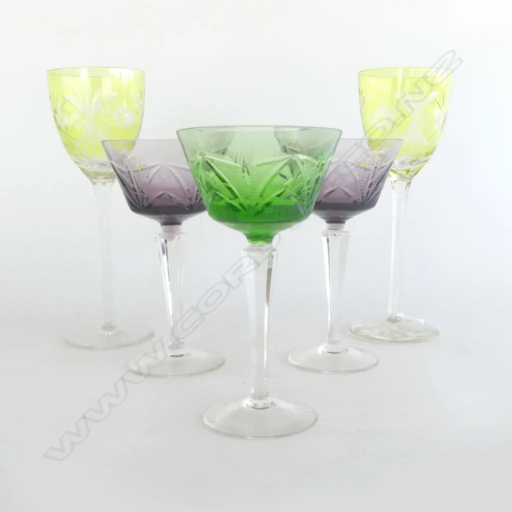 .SET OF 5 HARLEQUIN COLOURED WINE GLASSES H210MM & 160MM Image 1++