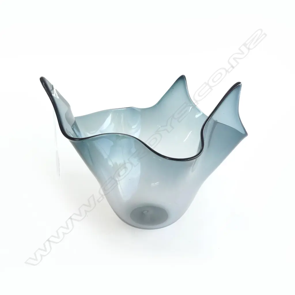 ART GLASS HANKEY VASE H200MM Image 1++