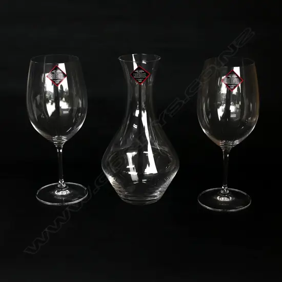 RIEDEL 3 PCE CABERNET SET; DECANTER & 2 GLASSES, AS NEW IN BOX