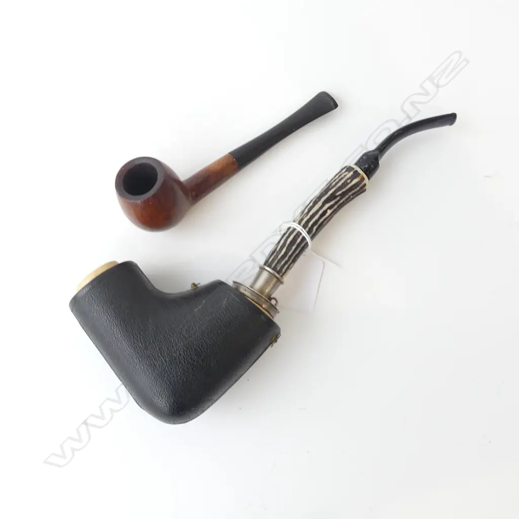 LARGE EUROPEAN MEERSCHAUM PIPE IN CASE & BRIAR PIPE WITH MAKERS STAMP, L.215MM & L.130MM Image 1++