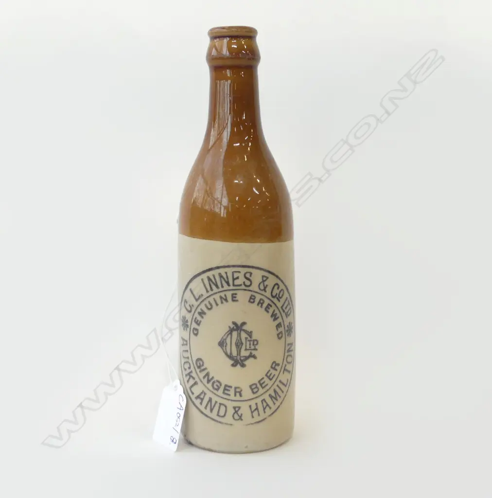GINGER BEER BOTTLE; C. L. INNES & Co. AUCKLAND & HAMILTON H.220mm Image 1++