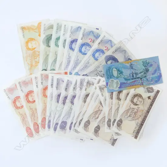 VINTAGE NZ BANK NOTES; 10x $1, 6x $2, 4x $5, 5x $10, 3x $20, 1x $50