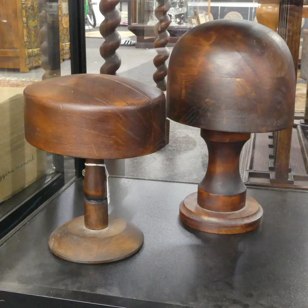 2 VINTAGE WOODEN HAT BLOCKS H.280mm Image 1++