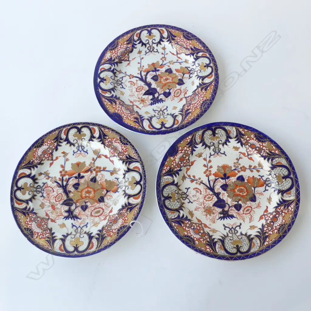 3 EARLY CROWN DERBY IMARI PLATES (1 REPAIRED) 245mm dia Image 1++