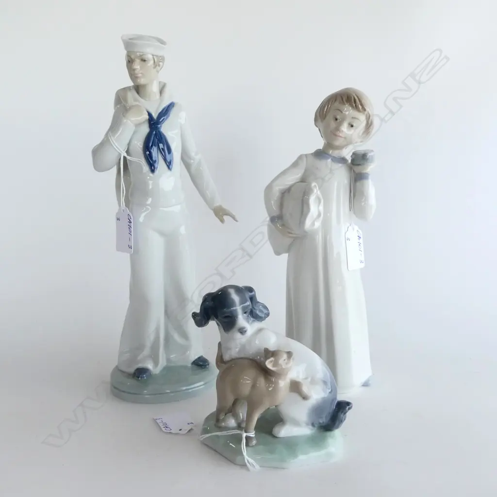 3 NAO by LLARDRO FIGURES, SAILOR H.290mm, BEDTIME H.260MM & CAT & DOG  Image 1++