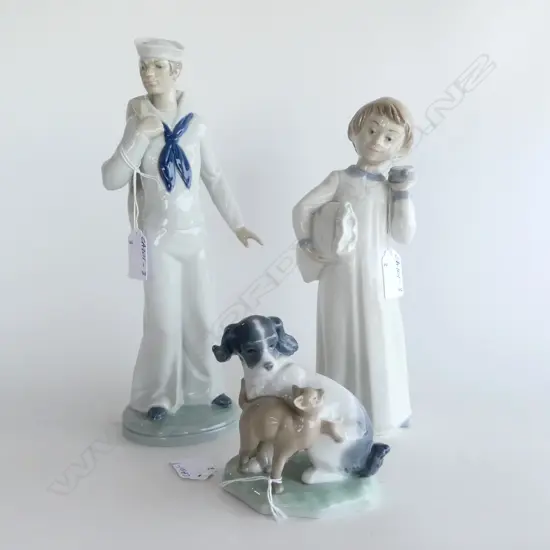 3 NAO by LLARDRO FIGURES, SAILOR H.290mm, BEDTIME H.260MM & CAT & DOG 