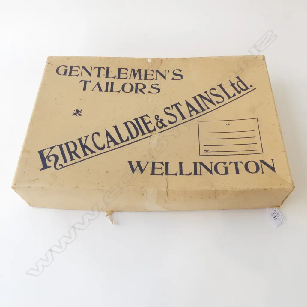 A VINTAGE KIRKCALDIE & STAINS CARD BOX WITH PRINTED DETAILS Image 1++