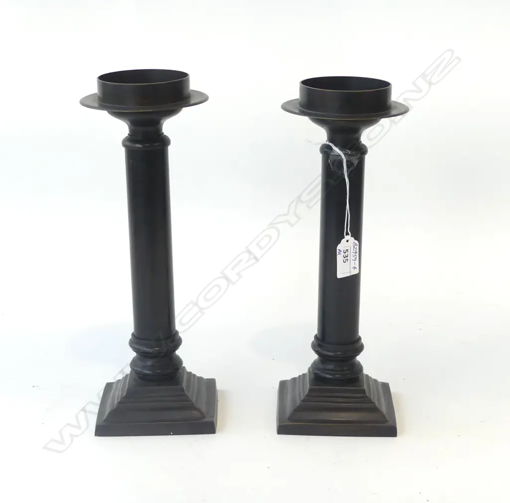 PR HEAVY DARK METAL COLUMN CANDLESTICKS Image 1++