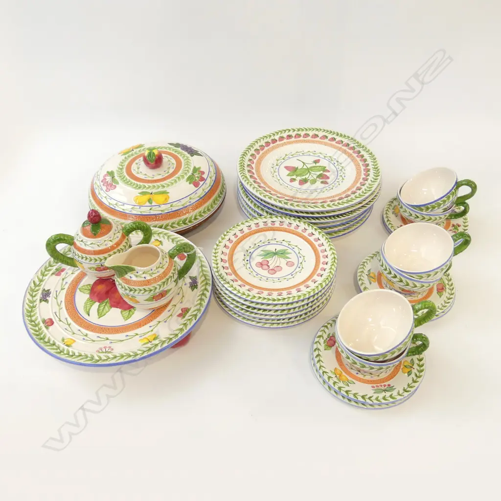 LG STRATA GROUP 'FRESH N' FRUITY' HAND PAINTED DINNER SET Image 1++