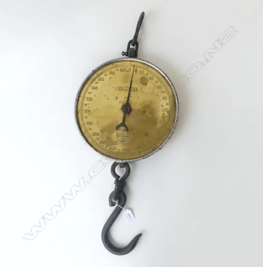 OLD LGE BRASS FACED HANGING SALTER SCALES 400lb W 2 HOOKS Image 1++