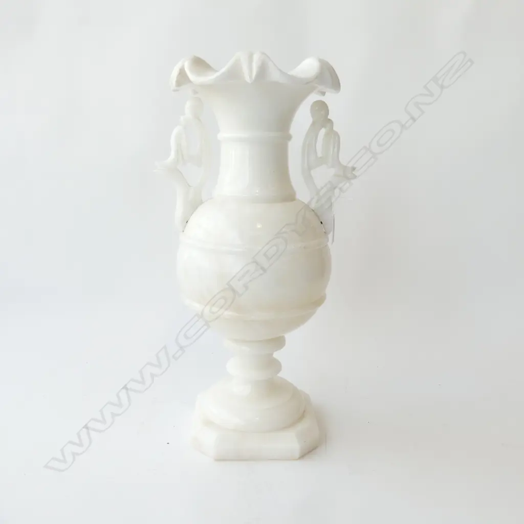  ALABASTER URN H460mm Image 1++