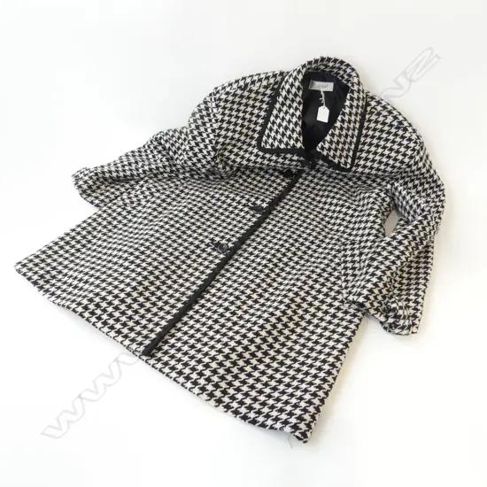 VINTAGE WOOL HOUNDSTOOTH COAT SZ L