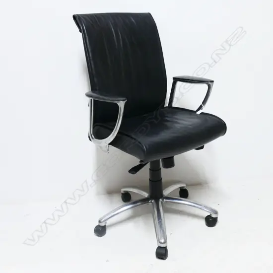 DESIGNER BLACK LEATHER OFFICE CHAIR