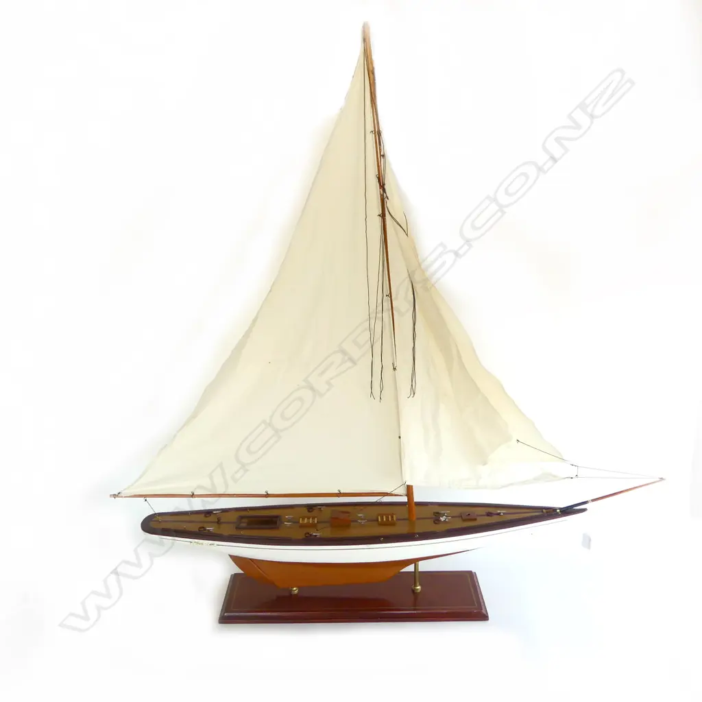 MODEL YACHT H.1120mm W.1120mm Image 1++