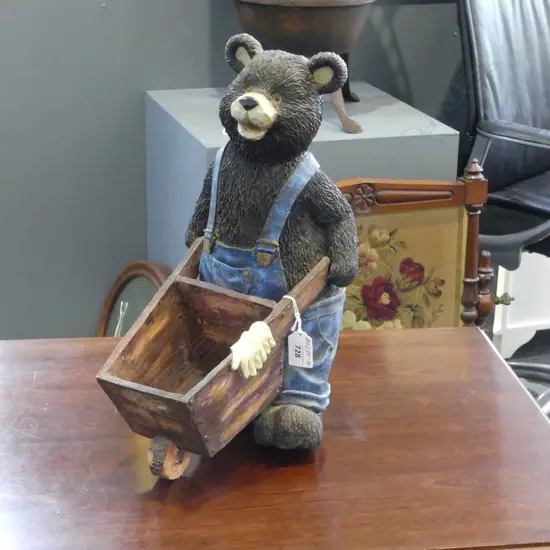 LG WOODEN BEAR w WHEELBARROW H.380mm