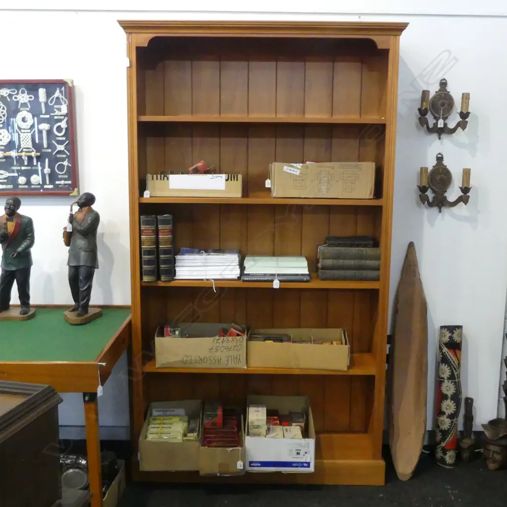 LG RIMU BOOKCASE 1175x330x2000mm Image 1++