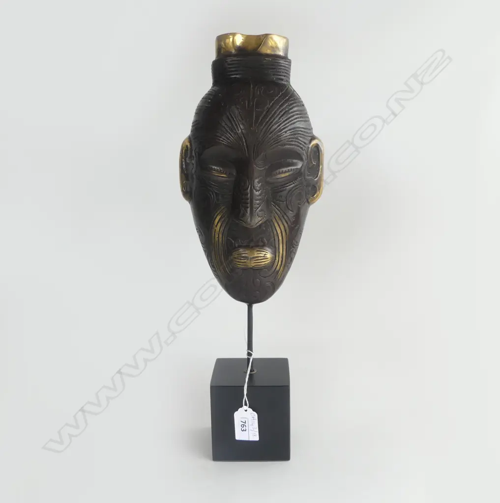 MAORI HEAD ON STAND H.430mm Image 1++