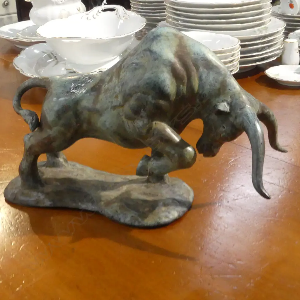 BRONZE BULL L.310mm Image 1++