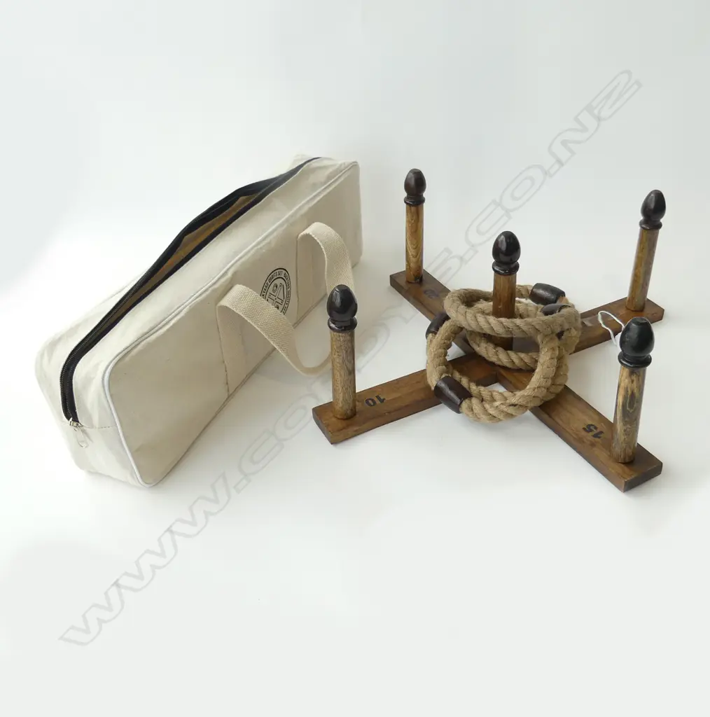 BACKYARD QUOITS SET WITH CARRY BAG, AS NEW Image 1++