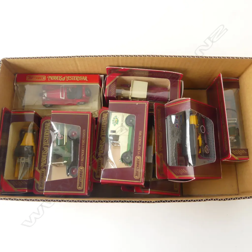 SMALL BOX OF 10 MINT & BOXED  MATCHBOX MODELS OF YESTERYEAR  Image 1++