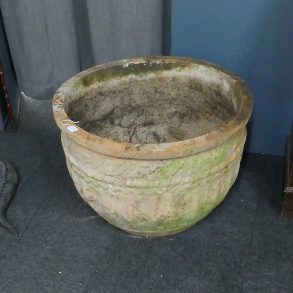 LGE TERRACOTTA GARDEN PLANTER fluted w rope twist detail Dia.700mm H.490mm Image 1++