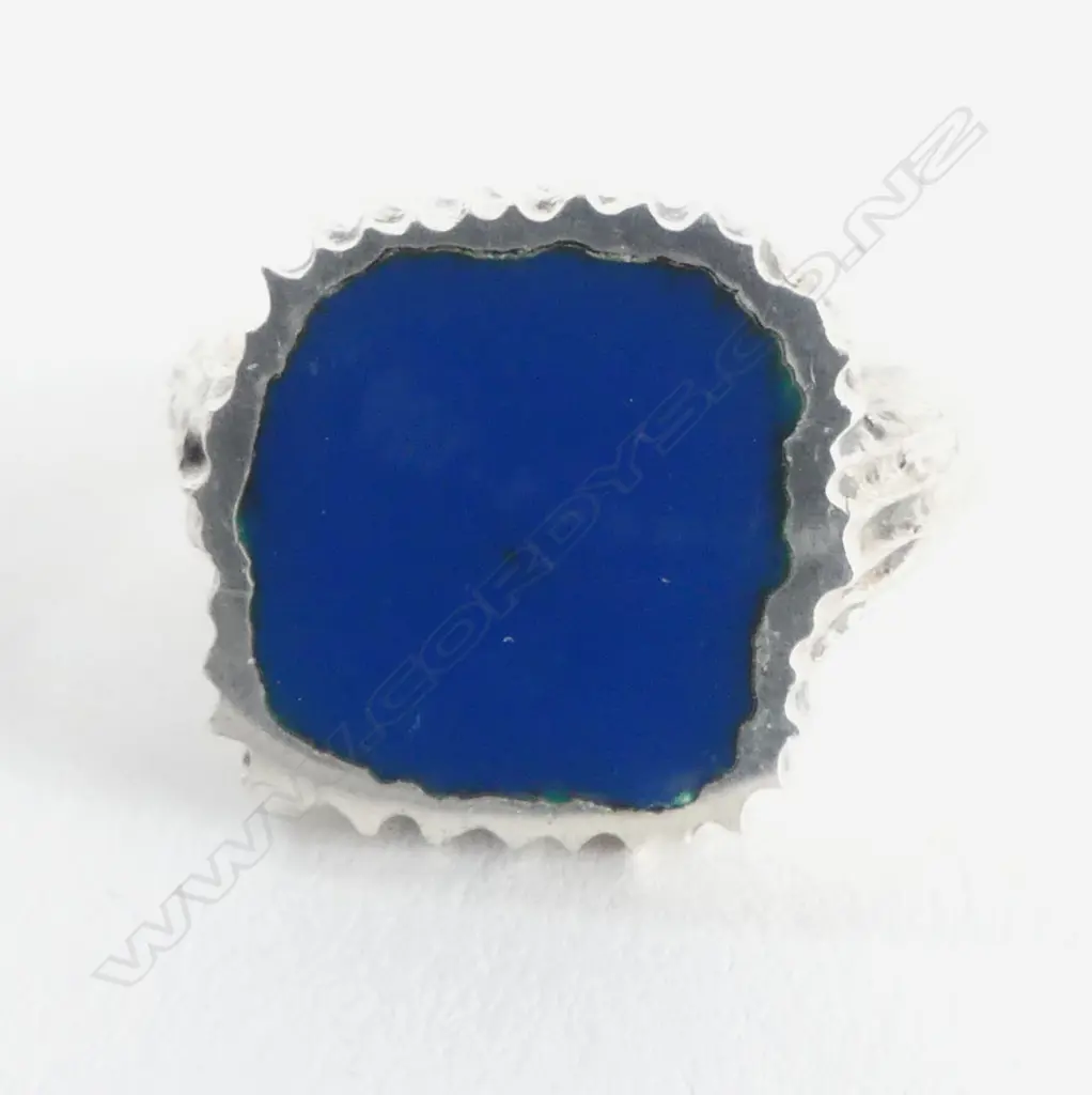 SILVER & BLUE RESIN BRUTALIST SIGNET RING, JEWELLER KIM BRICE, SIZE O Image 1++