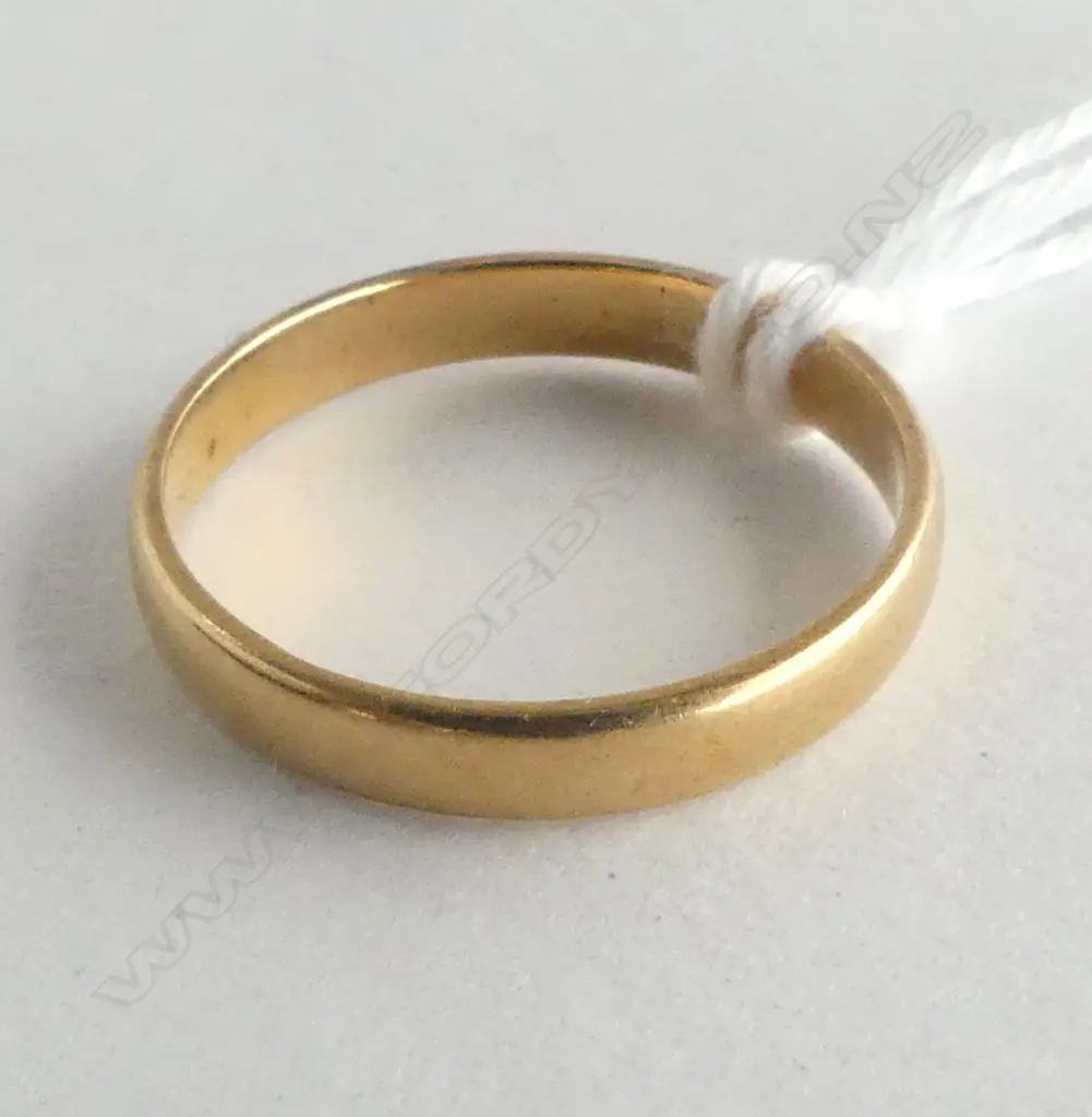 GOLD RING 2.0gms TESTING AS 18CT  SIZE L Image 1++