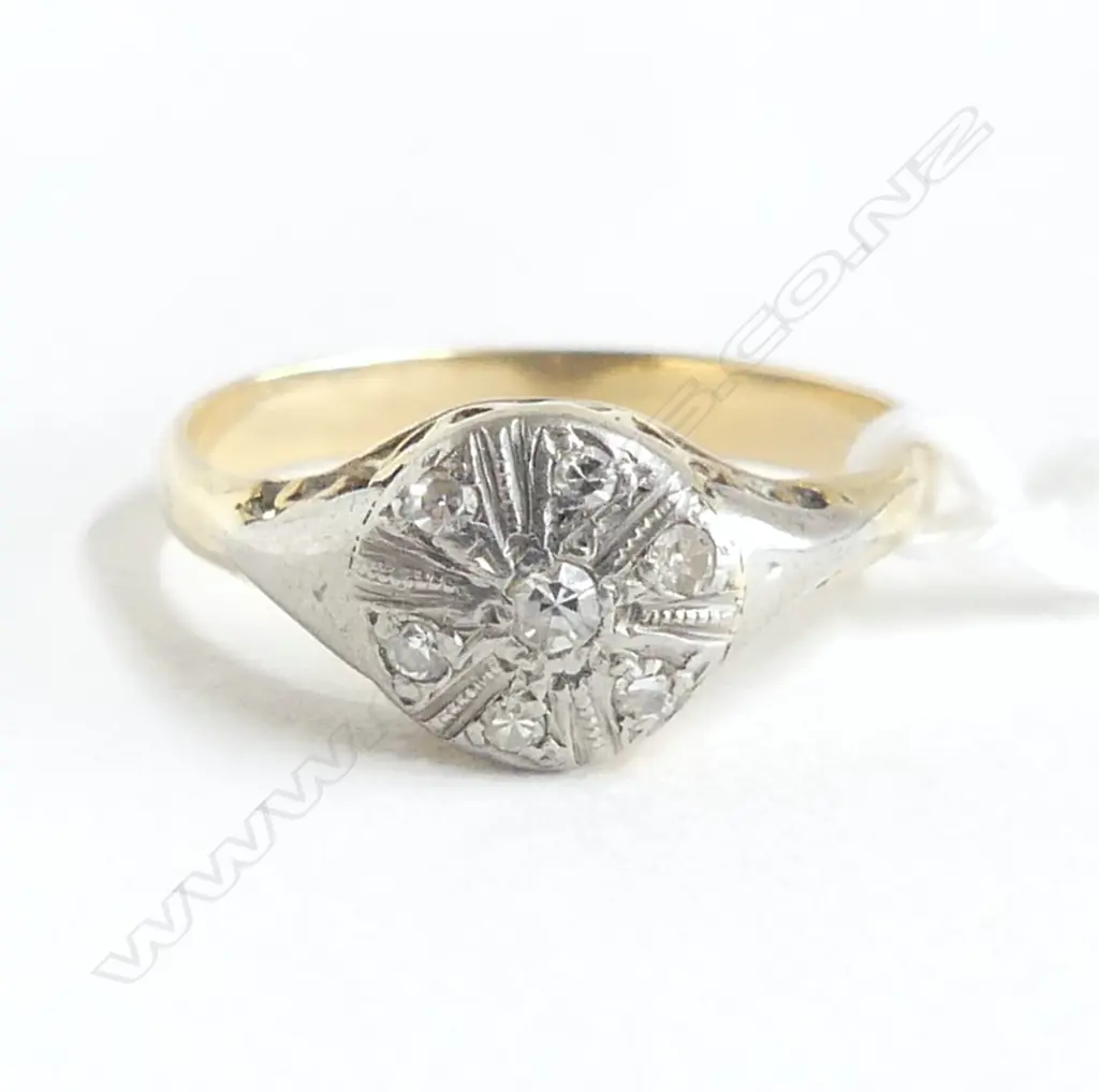 C1920 15ct 7 STONE SINGLE CUT DIAMOND CLUSTER RING 2 gms  SIZE P Image 1++