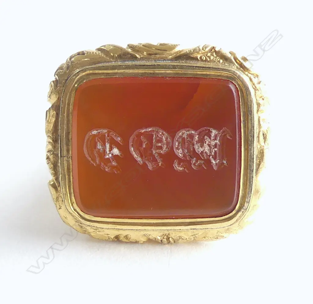 ANTIQUE ROLLED GOLD AND CARNELIAN SEAL Image 1++