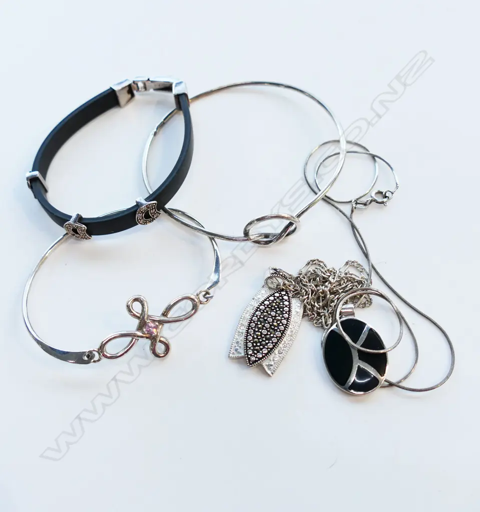 X2 S/SILVER BRACELETS X1S/SILVER & RUBBER BRACELET X2S/SILVER NECKLACES Image 1++